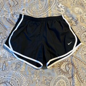 Nike Black & White Running Shorts Juniors Size L